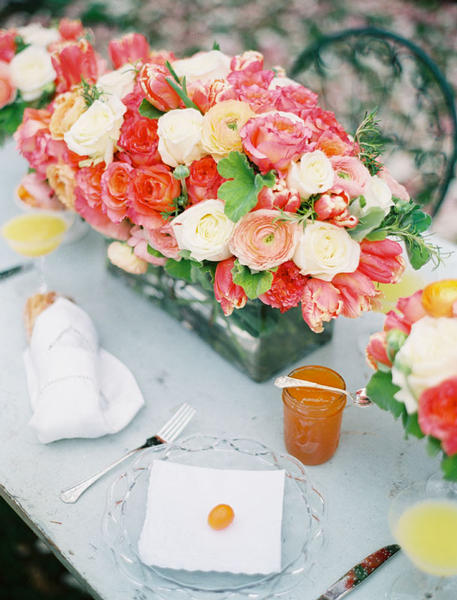 garden rose centerpiece