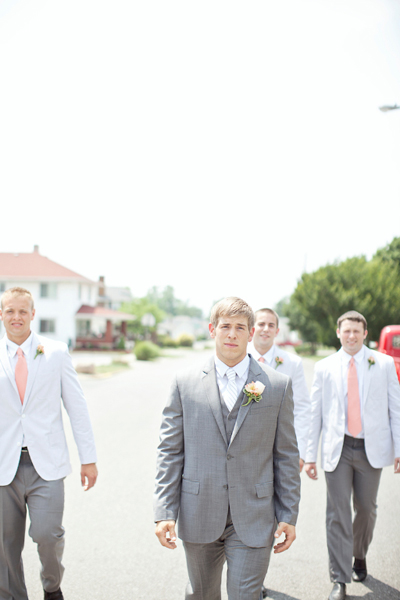 grooom in gray suit