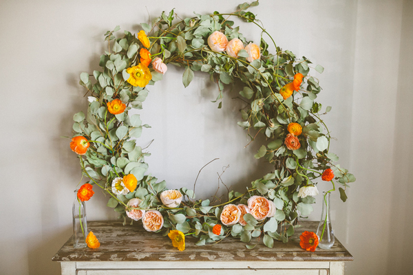 fresh flower wreath, DIY, garden roses, poppies