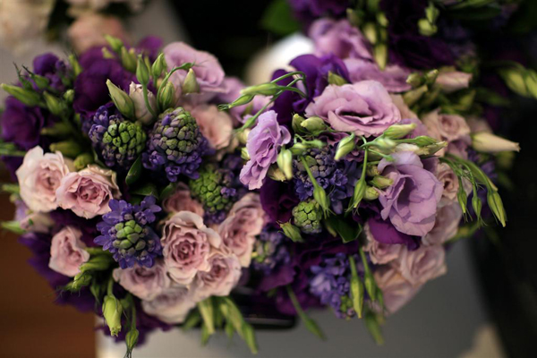 purple wedding flowers
