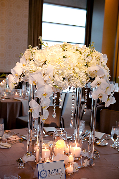 white wedding flowers