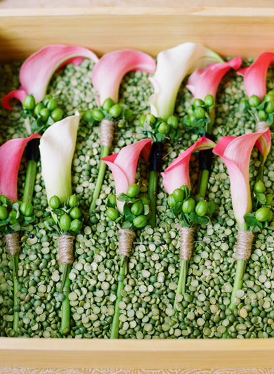 pink and white calla bouts