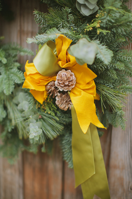 Holiday wreath with pine cones