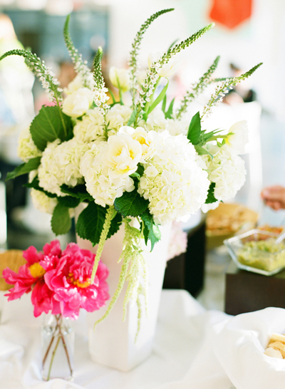 pink and white wedding flowers