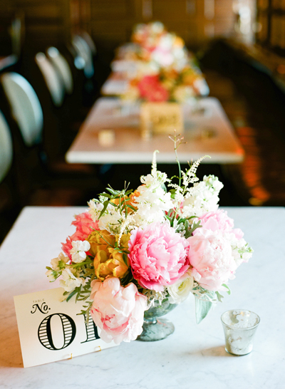 centerpieces, peonies
