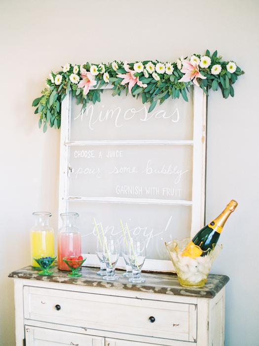 Mimosa Bar