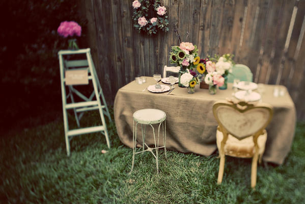 burlap linens