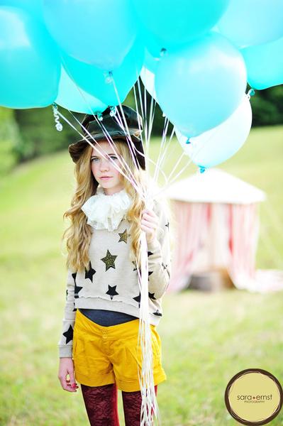 blue balloons