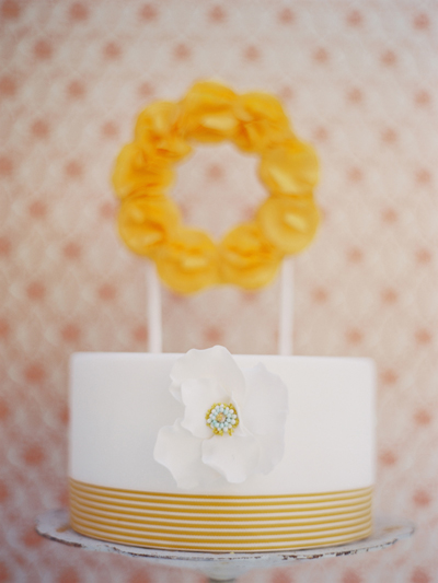 cake topper